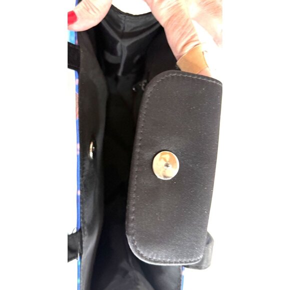 Audrey Hepburn-Inspired Cityscape Tote Bag With Snap Closure & Inner Pocket - Picture 4 of 6